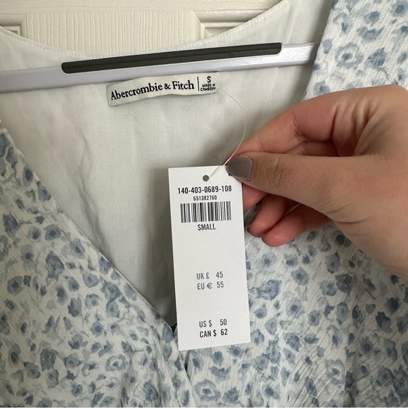 Abercrombie top - Picture 3 of 4